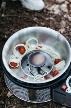 Cobb Grill Premier Gas Deluxe 2.0 - Gasgrill - Kartuschenanschluss - Modell 2023 -Grill Mit Freu Geschaft Cobb Grill Premier Gas Deluxe Innenschale zum Garen Beilagen