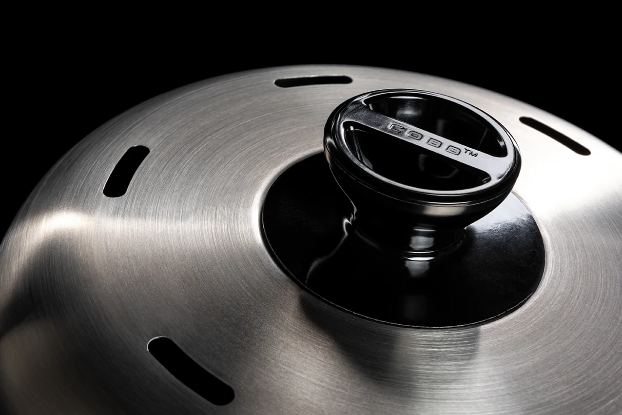 Cobb Grill Premier+ Gas Deluxe Gasgrill 50mbar - Modell 2023 4 Cobb Grill Premier+ Gas Deluxe Gasgrill 50mbar - Modell 2023 – Bild 4