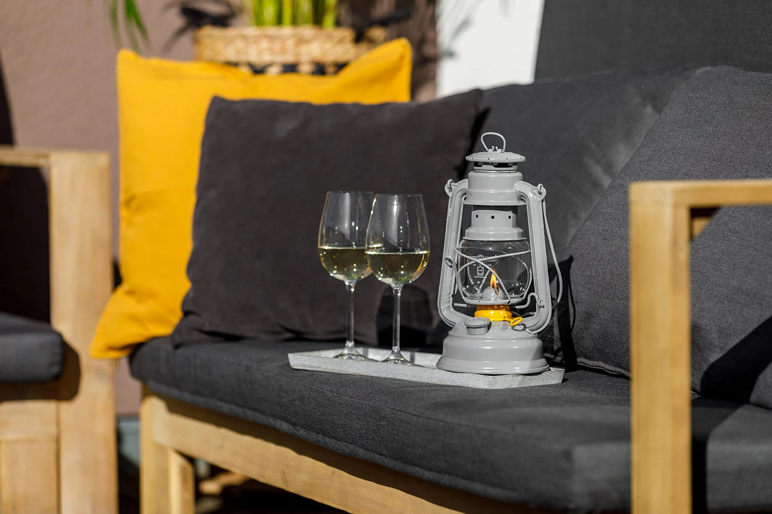 Feuerhand Sturmlaterne 276 Nordicgrey 1 Feuerhand Sturmlaterne 276 Nordicgrey