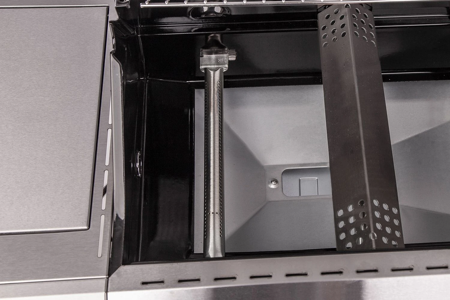 Grillfürst G620G 6-Brenner Gasgrill - Eintracht Frankfurt Edition - Gusseisenroste 10 Grillfürst G620G 6-Brenner Gasgrill - Eintracht Frankfurt Edition - Gusseisenroste – Bild 10