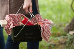 Knister Grill Small - Holzkohle Kompaktgrill -Grill Mit Freu Geschaft Knister Gril Small Tragekorb