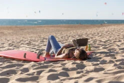 Knister Grill Small - Holzkohle Kompaktgrill -Grill Mit Freu Geschaft Knister Grill Small Strand