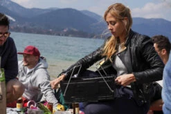 Knister Grill Original - Ausziehbarer Holzkohle Kompaktgrill -Grill Mit Freu Geschaft Knister Grill auseinanderziehen