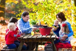 LotusGrill Classic - Holzkohle Tischgrill - Feuerrot Inkl. Tasche -Grill Mit Freu Geschaft LotusGrill Classic Picknick Campinggrill