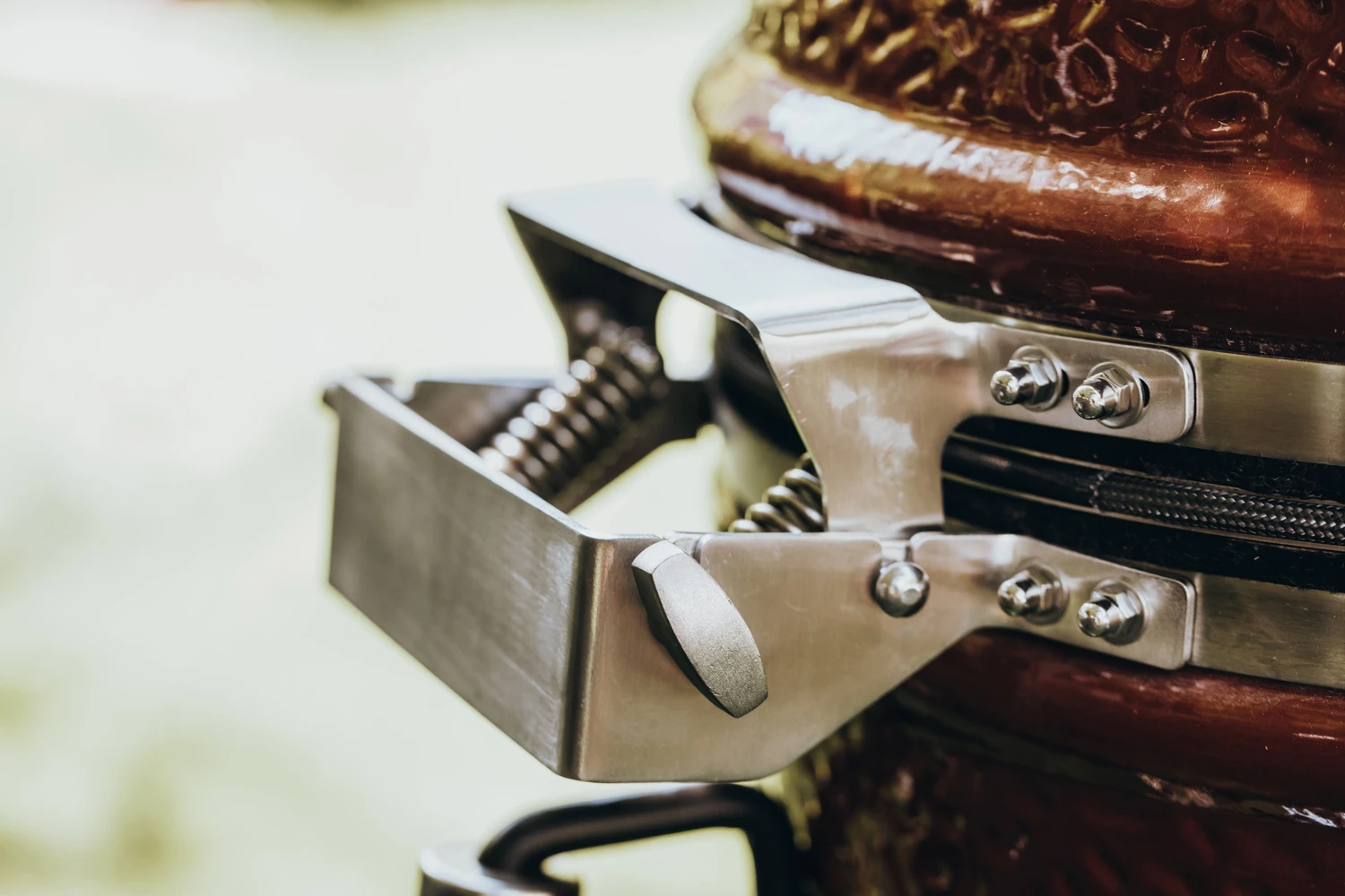 Monolith Grill Junior PRO Serie 2.0 Rot - OHNE Gestell 1 Monolith Grill Junior PRO Serie 2.0 Rot - OHNE Gestell