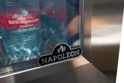 Napoleon Outdoor - Kühlschrank, 135 Liter, Linksdrehende Tür Mit Doppelverglasung Und LED Beleuchtung - Wasserdicht Nach IP24 22 Napoleon Outdoor - Kühlschrank, 135 Liter, Linksdrehende Tür Mit Doppelverglasung Und LED Beleuchtung - Wasserdicht Nach IP24 -Grill Mit Freu Geschaft NFR135ORGL Napoleon Kuehlschrank doppelt verglast