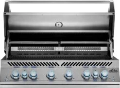 Napoleon 700-Series 44" BIG44 Edelstahl Einbaugrill Inkl. Drehspieß - Modell 2023 18 Napoleon 700-Series 44" BIG44 Edelstahl Einbaugrill Inkl. Drehspieß - Modell 2023 -Grill Mit Freu Geschaft Napoleon Einbaugrill BIG44 Warmhalterost hinten