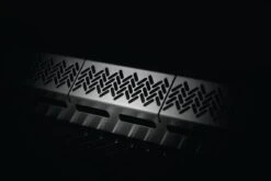 Napoleon Rogue 425 Gasgrill - All Black - Mit Seitenbrenner - Hero Modell 2023 Mit Heckbrenner Inkl. Drehspieß Und Abdeckhaube -Grill Mit Freu Geschaft Napoleon Gasgrill Hero Rogue 425 Backburner