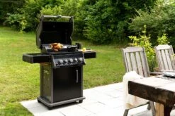 Napoleon Rogue 425 Gasgrill Mit Seitenbrenner Und Heckbrenner Inkl. Drehspieß 34 Napoleon Rogue 425 Gasgrill Mit Seitenbrenner Und Heckbrenner Inkl. Drehspieß -Grill Mit Freu Geschaft Napoleon Gasgrill Rogue 425 Hero Lifestyle Drehspiess 1