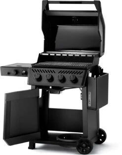 Napoleon Phantom Freestyle 425 Gasgrill, Mattschwarz - Mit Sizzle Zone Und Tür - Modell 2023 -Grill Mit Freu Geschaft Napoleon Phantom Freestyle F425DSIBPK PHM Prod Open Ang