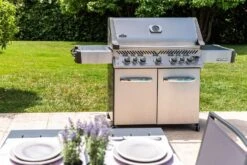 Napoleon Prestige 665 Edelstahl Gasgrill - Mit Safety Glow - Modell 2023 -Grill Mit Freu Geschaft Napoleon Prestige 665 Lifestyle Garten