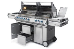 Napoleon Prestige Pro 825-3 Edelstahl Gasgrill Inkl. Drehspieß Und Bodenbeleuchtung + Gratis Napoleon TravelQ PRO285 Kompakt Gasgrill -Grill Mit Freu Geschaft Napoleon Prestige Pro 825 Gasgrill seitlich offen