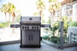 Napoleon Rogue SE 525 Edelstahl Gasgrill Mit Sizzle Zone Und Heckbrenner - SMART Deal Inkl. Grillfürst Grill Control - Modell 2023 35 Napoleon Rogue SE 525 Edelstahl Gasgrill Mit Sizzle Zone Und Heckbrenner - SMART Deal Inkl. Grillfürst Grill Control - Modell 2023 -Grill Mit Freu Geschaft Napoleon Rogue RSE 525 Edelstahl lifestyle 1