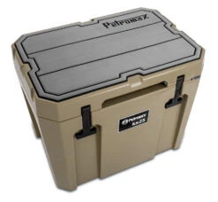 Petromax Haft-Auflage Für Kühlbox Kx25 Grau Mit Linien -Grill Mit Freu Geschaft Petromax kx25 padg l Haft Auflage Kuehlbox kx25 sand grau Linien 3 1625147079