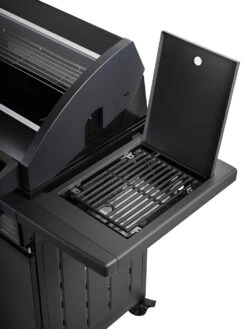 Rösle Gasgrill Magnum PRO G3 - Modell 2023 10 Rösle Gasgrill Magnum PRO G3 - Modell 2023 -Grill Mit Freu Geschaft Roesle Gagsrill Magnum Pro Prime Zone offen1 1