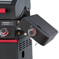 Rösle Videro G4-S VARIO+ Schwarz Gasgrill - FC Bayern Edition -Grill Mit Freu Geschaft Roesle Gasgrill Videro FC Bayern Detail Seitenablage