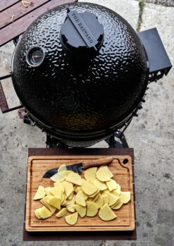 The Bastard Keramikgrill Classic Large - Complete - Schwarz Glänzend - Modell 2023 17 The Bastard Keramikgrill Classic Large - Complete - Schwarz Glänzend - Modell 2023 -Grill Mit Freu Geschaft The Bastard Classic Large Keramikgrill Seitentische