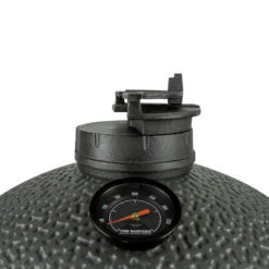 The Bastard Keramikgrill VX Medium - Complete - Schwarz Matt - Modell 2023 -Grill Mit Freu Geschaft The Bastard VX Medium Detail Topcap Position2