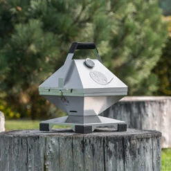 Thüros T1 ToGo Holzkohle Tischgrill Edelstahl Mit BBQ Haube 30x30 Cm -Grill Mit Freu Geschaft Thueros T1 ToGo Holzkohle Tischgrill Edelstahl Lifestyle