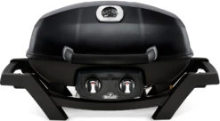 Napoleon Prestige Pro 825-3 Edelstahl Gasgrill Inkl. Drehspieß Und Bodenbeleuchtung + Gratis Napoleon TravelQ PRO285 Kompakt Gasgrill