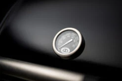 Outdoorchef Dualchef 425 G BZ Gasgrill Mit BLAZING ZONE Infrarotbrenner -Grill Mit Freu Geschaft outdoorchef dualchef 425 g deckelthermometer 18 700 16