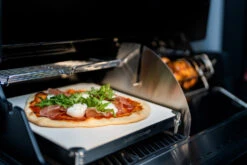 Outdoorchef Dualchef 425 G BZ Gasgrill Mit BLAZING ZONE Infrarotbrenner -Grill Mit Freu Geschaft outdoorchef dualchef 425 g pizza backen 18 700 16