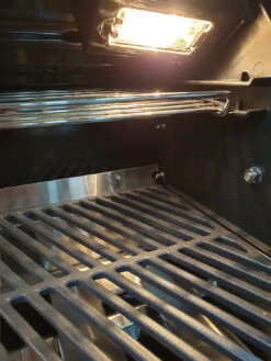 Outdoorchef Dualchef S 425 G Edelstahl Gasgrill Mit Seitenkocher + Blazing Zone Infrarotbrenner + DGS Gusseisen Grillrost 2 Stk. + DGS Gemüse Grillrost 2 Stk. 24 Outdoorchef Dualchef S 425 G Edelstahl Gasgrill Mit Seitenkocher + Blazing Zone Infrarotbrenner + DGS Gusseisen Grillrost 2 Stk. + DGS Gemüse Grillrost 2 Stk. -Grill Mit Freu Geschaft outdoorchef dualchef beleuchtung